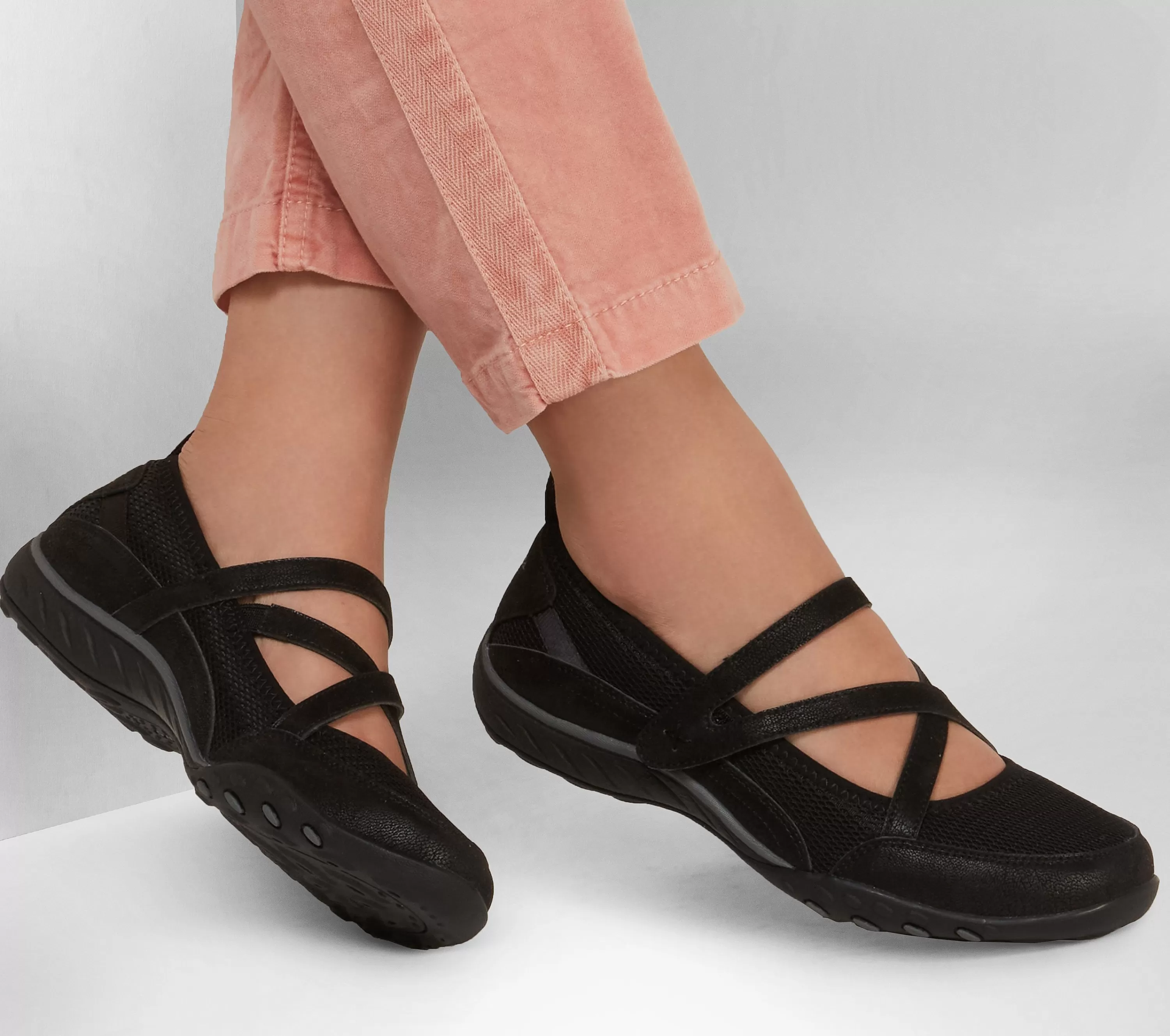 Relaxed Fit: Breathe-Easy - Cross Talk-SKECHERS Store