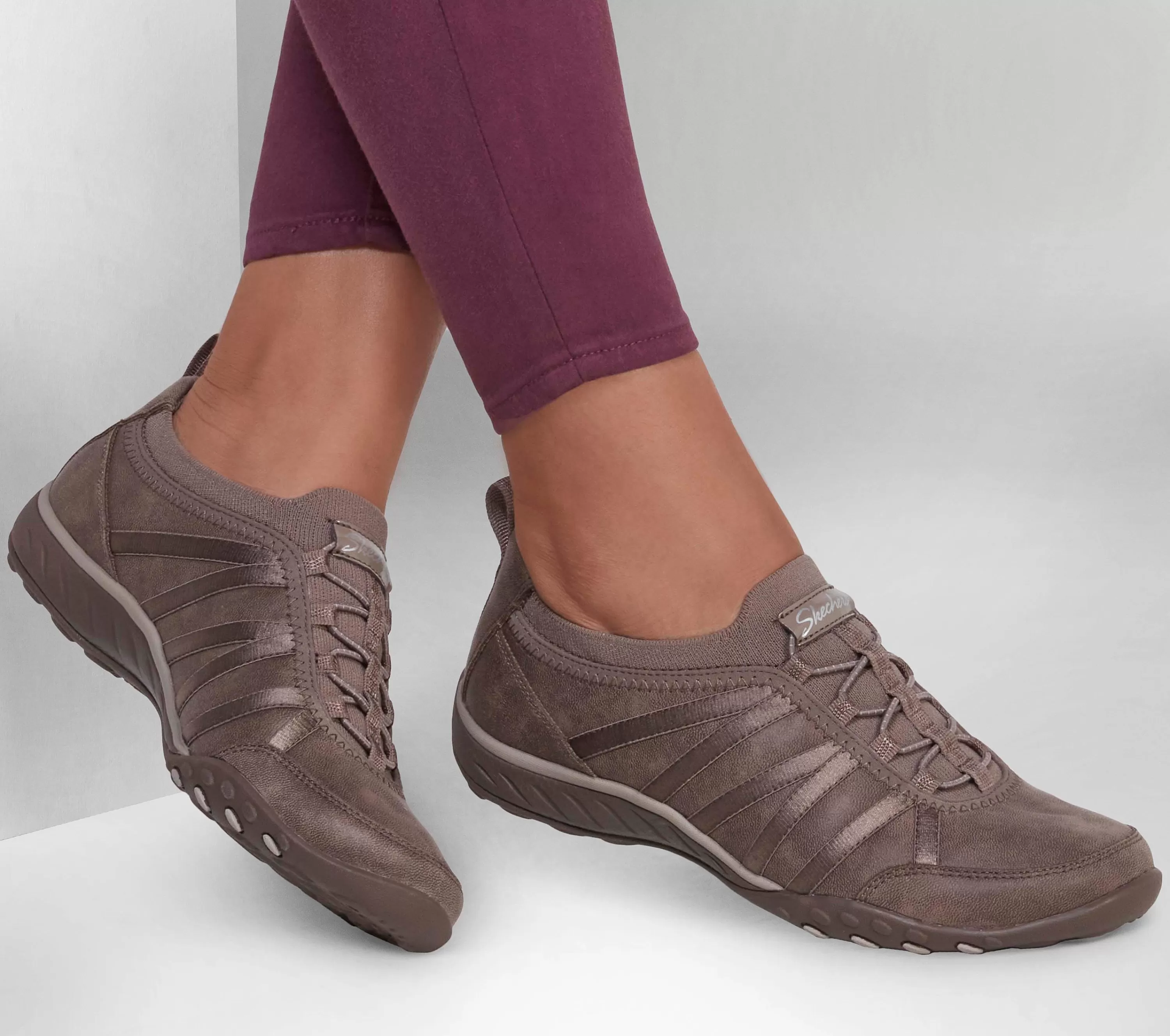 Relaxed Fit: Breathe-Easy - Remember Me-SKECHERS Best